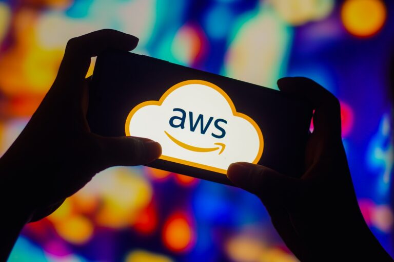 Verwaltete und sichere Migration in AWS: Erfahrung von Kubertino